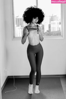 msflat - You like to see my new Naughty XMas shoot
