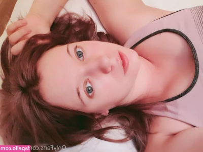 Lysande Gunaretta [ lysande-gunaretta ] - 🤪💦🔥Daddy, this student girl @lenifree really likes older man