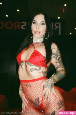 itsivylebelle - Make it bounce 🍑