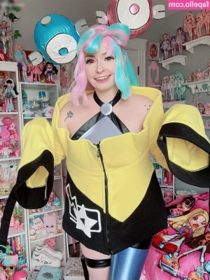 konekocosplays - I got soooo druunk yesterday    you can see it on my eyes    When I