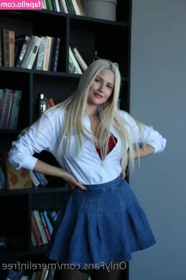 Merelin_ [ merelin ] - Good morning OnlyFriends!! How the heck are ya?