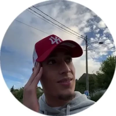 Capi - choose wisely😝