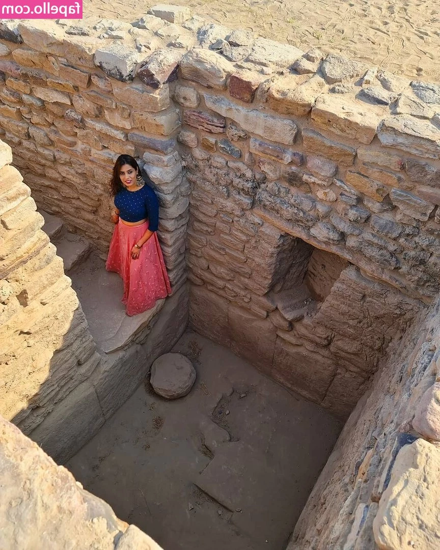 tanupriya - Very late night at a park.