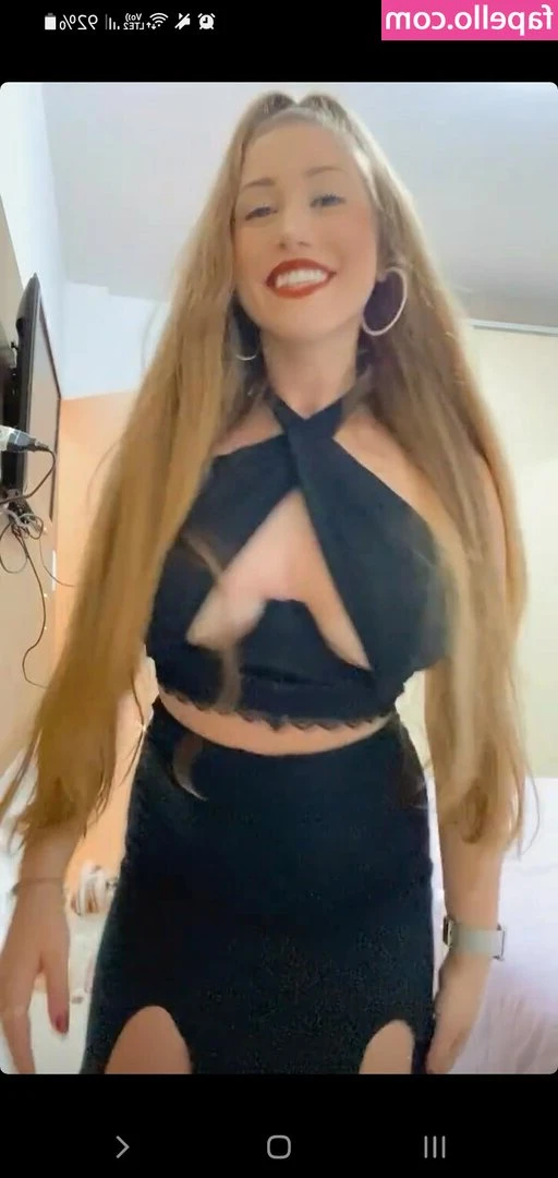 Julia Ferronato [ julia-ferronato ] - Love like and comment the score you give to my boobs 🙊😈