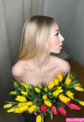 lilli.clark [ lilli-clark ] - @theonlysafarii is literately one of my favs. Go check her out and