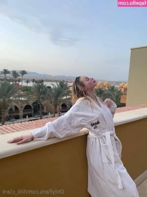 lilli.clark [ lilli-clark ] - New content available  Short clips  but fun ones  DM me for details