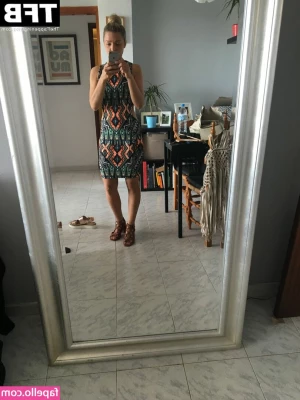 Claire Hutchings [ claire-hutchings ] - 🍒🍒🍒THIS SWEET BABY @maryim VERY HUMBLESHE FALLS IN LOVE AT