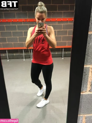Claire Hutchings [ claire-hutchings ] - Here’s some low quality selfies I just took before I get snuggled
