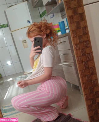 Cyellen.alexandra [ cyellen-alexandra ] - Brooke Farting During A Bubble Bath! You Would Swear She Had Jets In