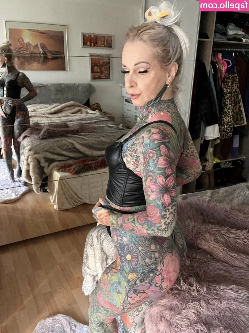 Tattoobutterfly - want to have a good time? come to my private messages and I will open