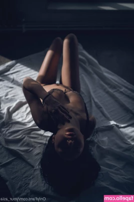asian_model [ asian-model ] - Kitty  hotwife Loves  humpday  asswednesday  One of my fave  bbc