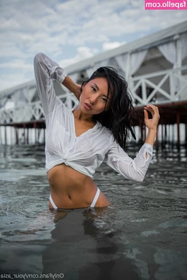 asian_model [ asian-model ] - This is Blue