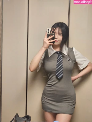 asmr_nara [ asmr-nara ] - Hello honey, this is my beautiful and sexy friend Jowie😏🥵 