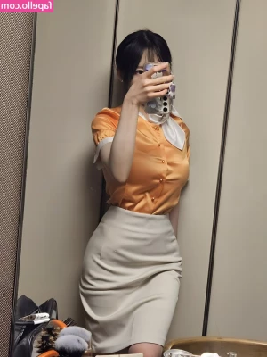 asmr_nara [ asmr-nara ] - Happy new years!!! Mommy hopes this year brings you much love and