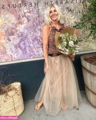 Danish Woman Style [ danish-woman-style ] - It’s Minnie’s birthday!! Everyone go show her love ❤️