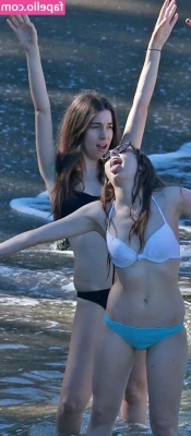 Danielle Haim [ danielle-haim ] - Tip $5 to get this 15 Minute Solo locked in your DMs at a big