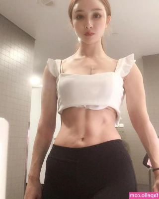 Yuan Herong [ yuan-herong ] - Back or front