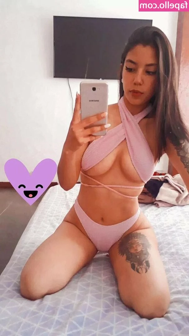 Daniela Morelyscastillo [ daniela-morelyscastillo ] - About to drop TWO videos tonight...truly going ALL out for you this