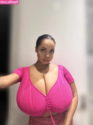 Thegirlinred0 - I love sucking cock  and I gave this one a pretty blowjob   The first