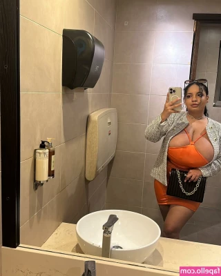 Thegirlinred0 - Hope everyone is enjoying their Sunday. If you’re watching football