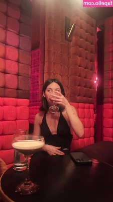 Gracie Abrams [ gracie-abrams ] - 4 5 when I make the bed shake