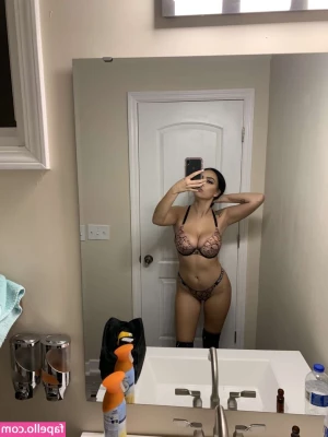 Real Wives [ real-wives ] - Bite you 😈