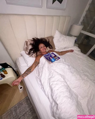 Jesy Nelson [ jesy-nelson ] - As I played with my clit  I couldn t help but imagine a pair of