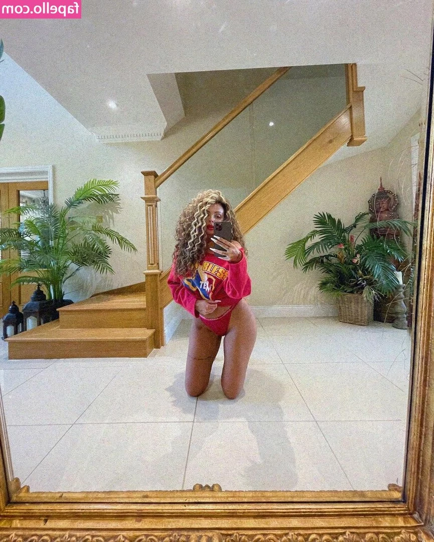 Jesy Nelson [ jesy-nelson ] - Harder poses