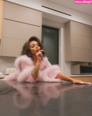 Jesy Nelson [ jesy-nelson ] - Hi there baby