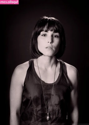 Noomi Rapace [ noomi-rapace ] - 🎁🎈🎂 Today I´m the Birthday girl! 🥰 Blow out the candles