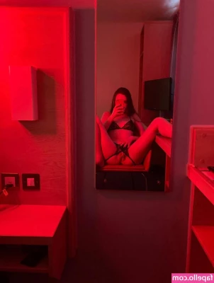teensecret - short video  will you play with me