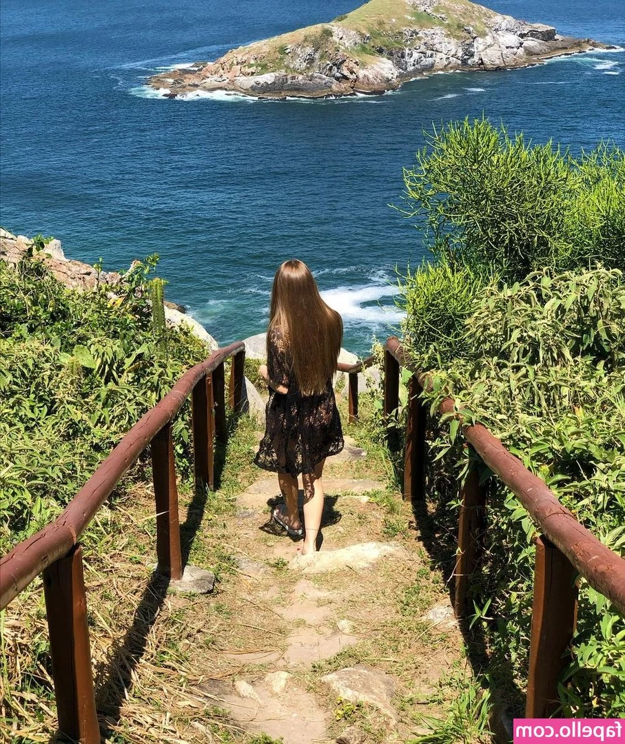 Gi Maia [ gi-maia ] - Sorry it s been awhile  I ve been telling the trees how beautiful