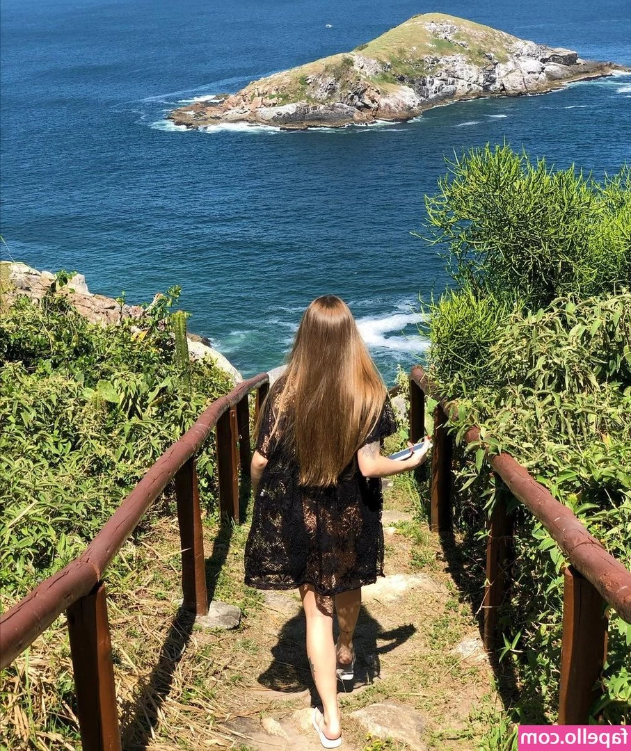 Gi Maia [ gi-maia ] - Just trying to enjoy my alone time 🤭