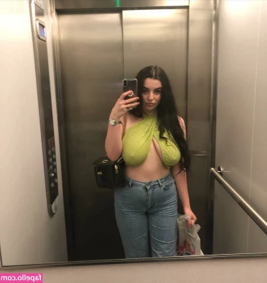 Jessica Lawrence [ jessica-lawrence ] - Thank you everyone for being so wholesome, my DMs have been nothing
