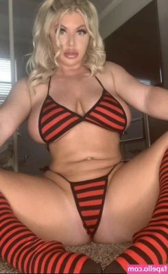 Austyn Monroe [ austyn-monroe ] - Black lingerie  nipples  and pussy lips peeking out  why would you