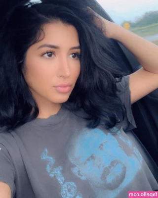 Brenda Vanesa [ brenda-vanesa ] - Rise and grind