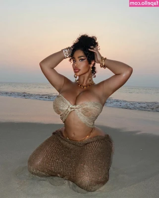Carmela Habibi [ carmela-habibi ] - I had a Kambo session today 🐸