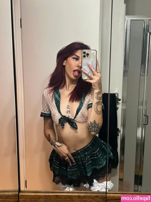 Coziebae - ♠️♥️♣️♦️ When I go out in Vegas….my besties always