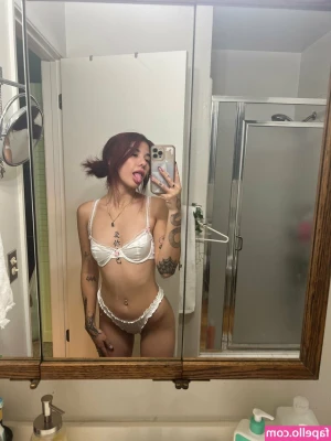 Coziebae - I'm online guys let's play a game ;)