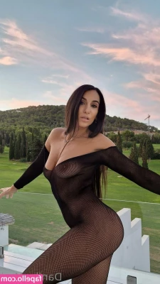Danikamorixxx - Shaking this booty to celebrate that today is finally