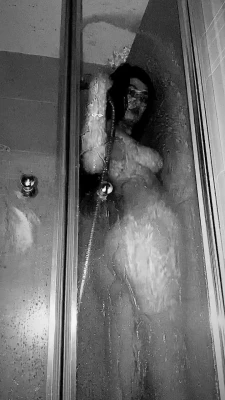 adina_eni [ adina-eni ] - 3 FULLY NUDE PICS FOR JUST $12 DEFINITELY DELETING THIS