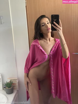alyssia_kent [ alyssia-kent ] - How do you like this hair length