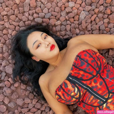 Moon Seo-byul [ moon-seo-byul ] - Who wants to eat my pussy     venez vous régaler