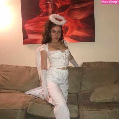 Rachel Sennott [ rachel-sennott ] - Please let me suck your cock ok