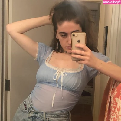 Rachel Sennott [ rachel-sennott ] - I need someone to suck on my titties before they cum on them