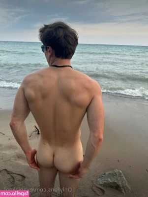evanjakeof - it looks like a heart don't break it 💔
