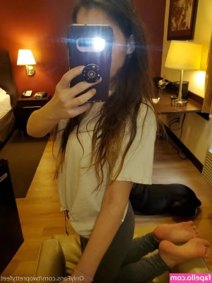 TwoPrettyFeet - Hello guys what we all up to this weekend