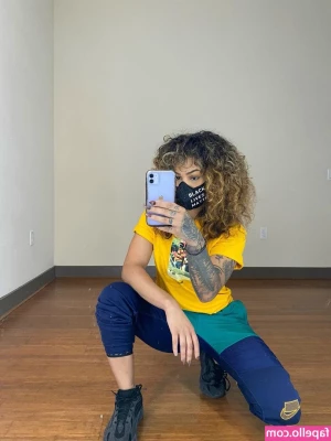 BrindaSpencer - Swipe to undress me...then send me a message. 💋