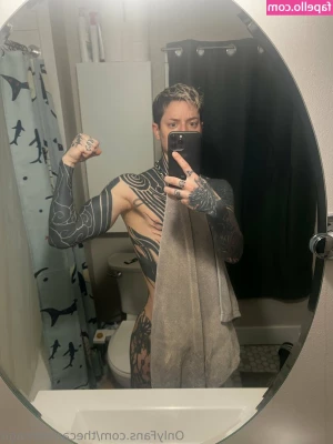 thecamdamage - Swipe to get a better look 😏🍑