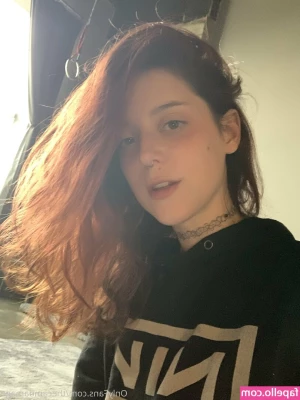 thecamdamage - Who's getting stepped on first?